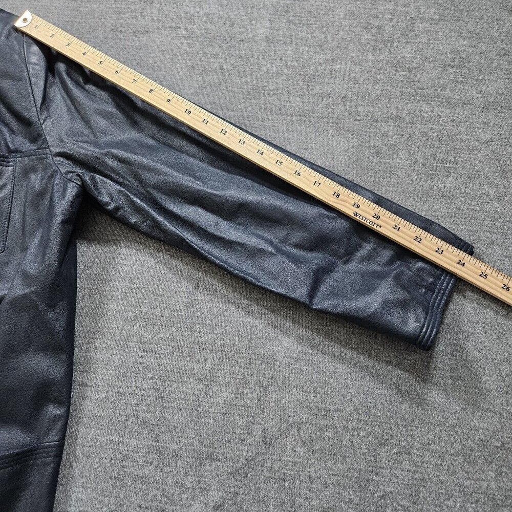 Danier Jacket Womens L Eggplant Purple Leather Pockets Buttons Lined Classic - Picture 5 of 16